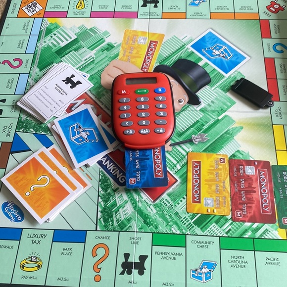 Monopoly Electronic Banking Debit Card Payment System By Hasbro Gaming. - Picture 9 of 14